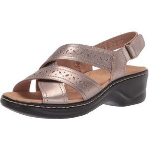 Clarks Womens Lexi Pearl Metallic Leather Slingbacks Size 8 Medium (B  M)